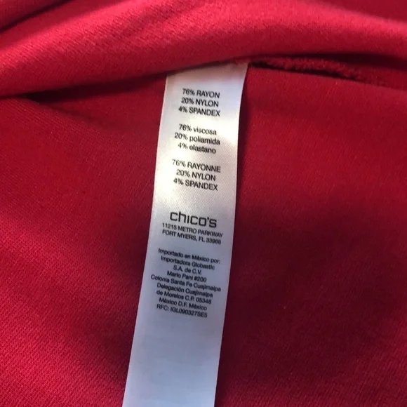 💋 Buy 2 for 15.00  Chico’s Red Keyhole size 0 size small ♥️♥️ - Picture 13 of 14